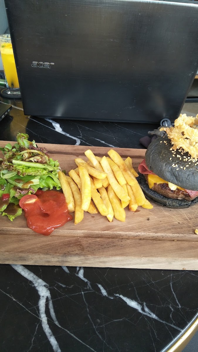 The Icon Beach Lounge & Cafe-8